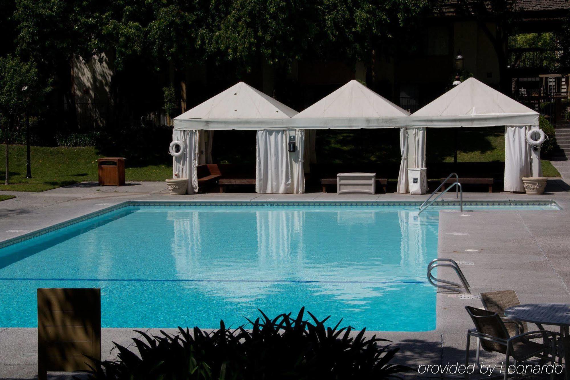 The Hotel Fresno Esterno foto