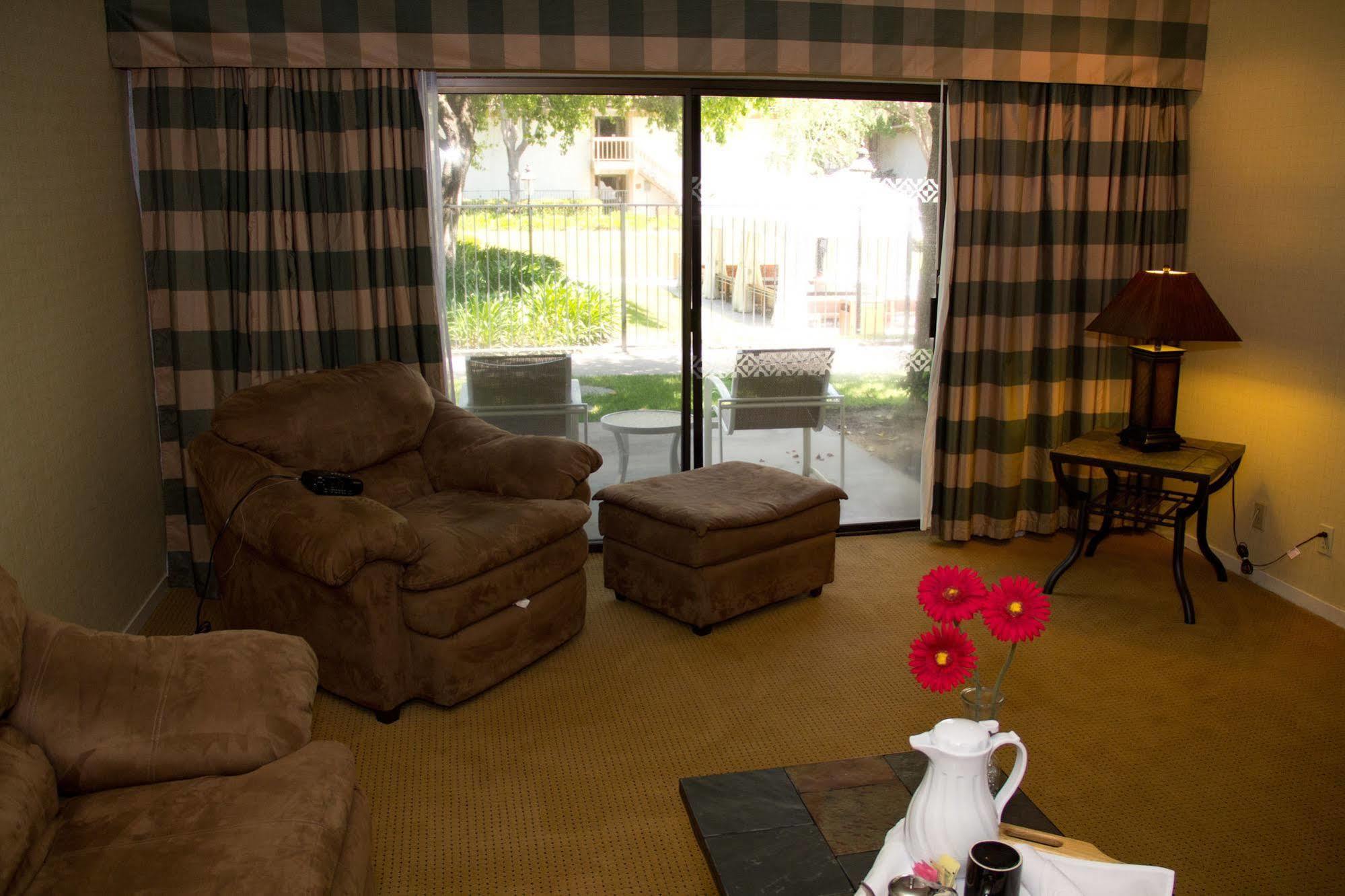 The Hotel Fresno Esterno foto