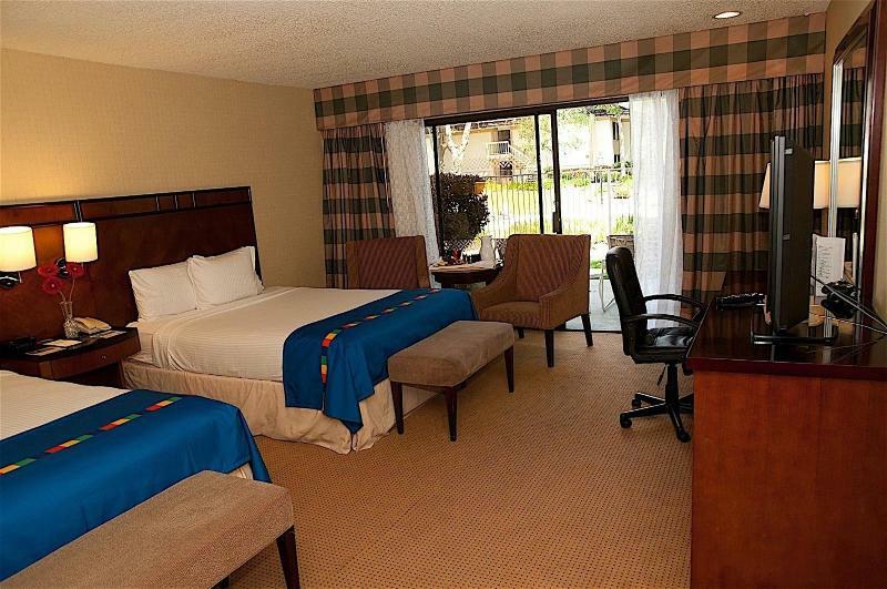The Hotel Fresno Esterno foto